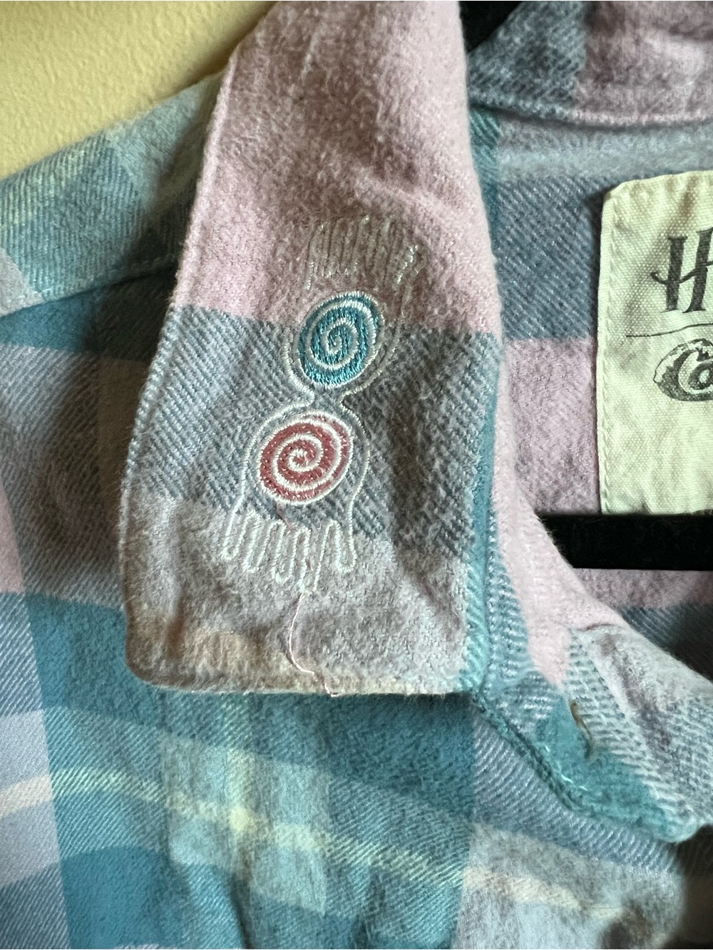 Cakeworthy - Harry Potter Pink & Blue Plaid Flannel Shirt - XL/1G - Picture 3 of 5